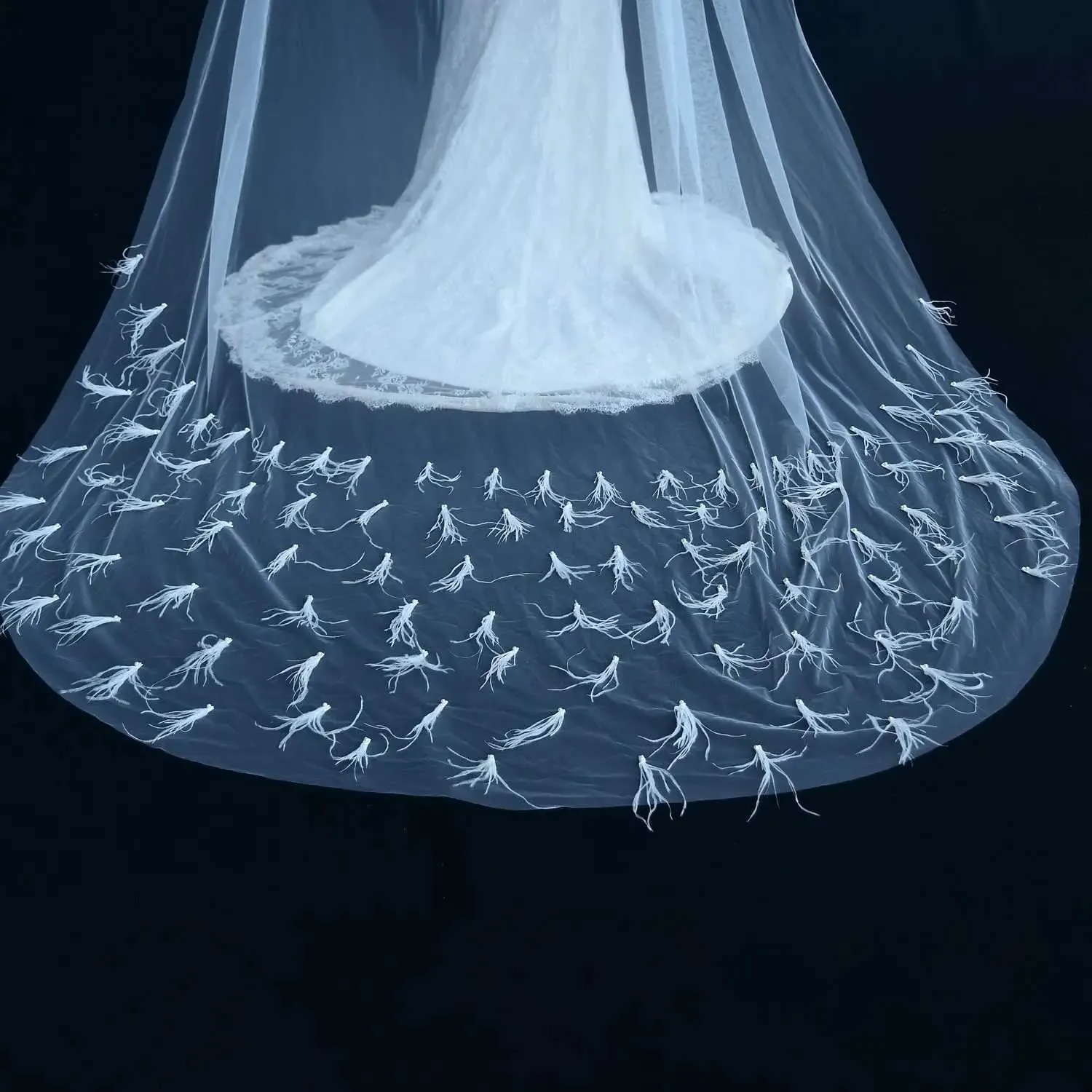 Jewelry V22 1 Tier Feather Beading Cathedral Wedding With Comb Bridal Hair Accessories Medine Silk Veil_voghion.com