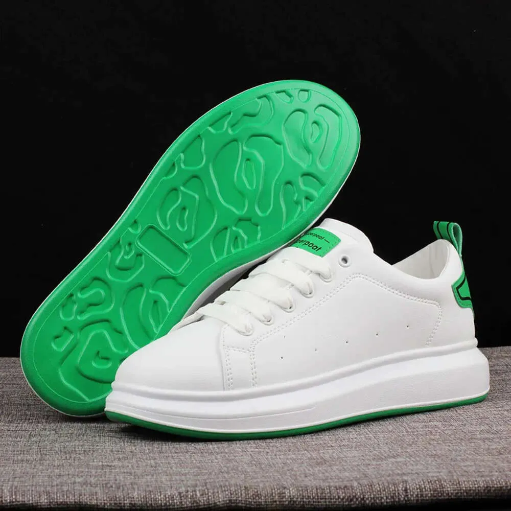 Scarpe da passeggio/tennis comode, casual e con suola spessa, da uomo e da donna, bianche e sportive_voghion.com