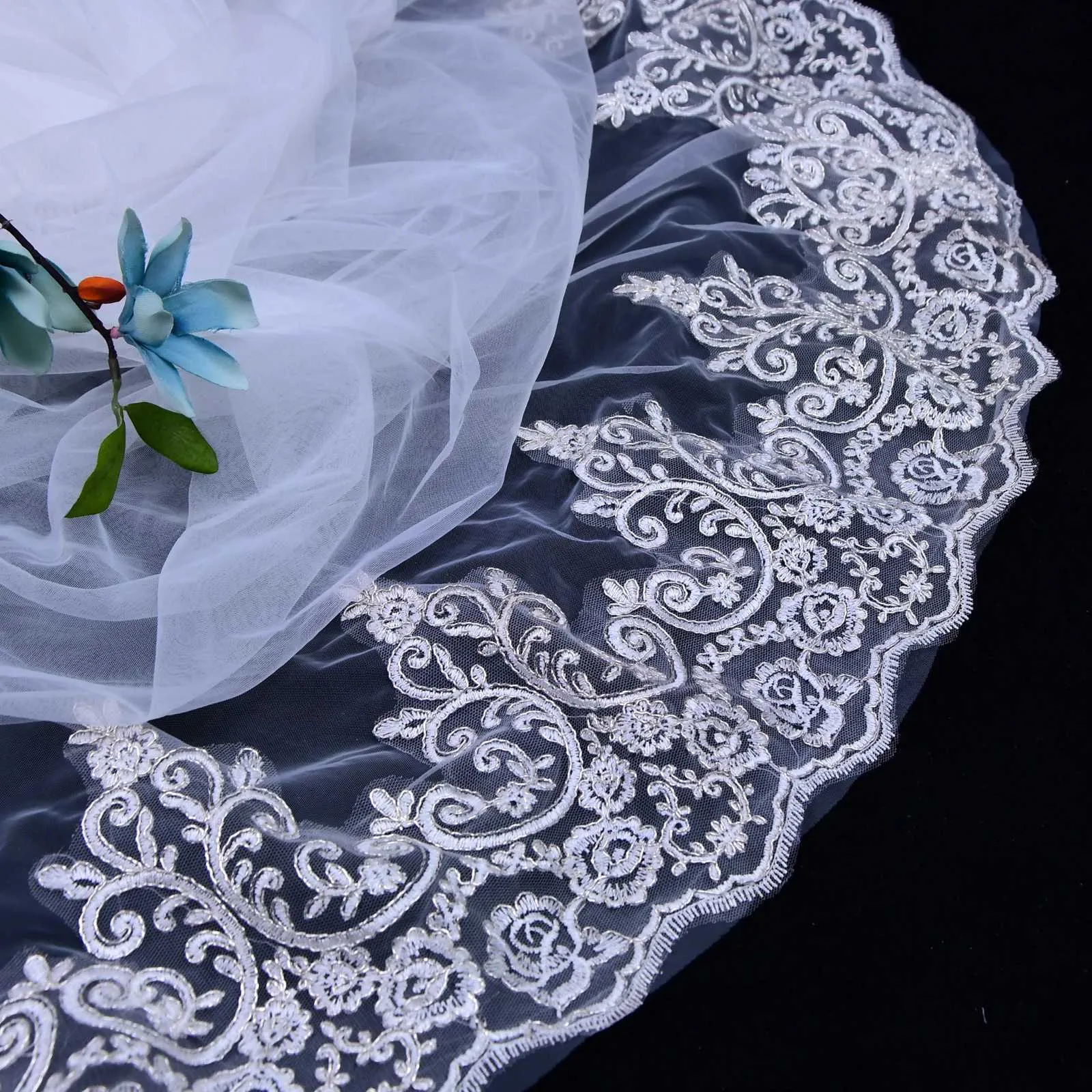 Gioielli per capelli V70 Velo lungo con bordo in pizzo Appliques Veli da sposa 1 strato Tulle morbido con pettine Accessori da sposa per la sposa_voghion.com