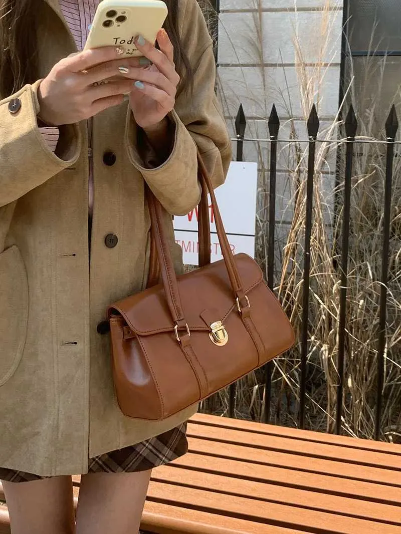 Casual underkläder axel PU-läder moderiktig damhandväska retro armstödsväska Y241123_voghion.com
