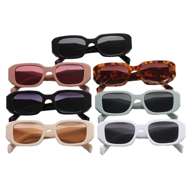 designer of Women and eyewear Summer Outdoor Fashion Style Beach Glasses Sports Flying men Sunglasses LW 40105F_voghion.com
