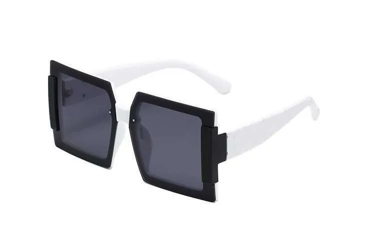 6158 mode grand cadre lunettes de soleil femmes net rouge rue Photo lunettes de soleil carrées_voghion.com