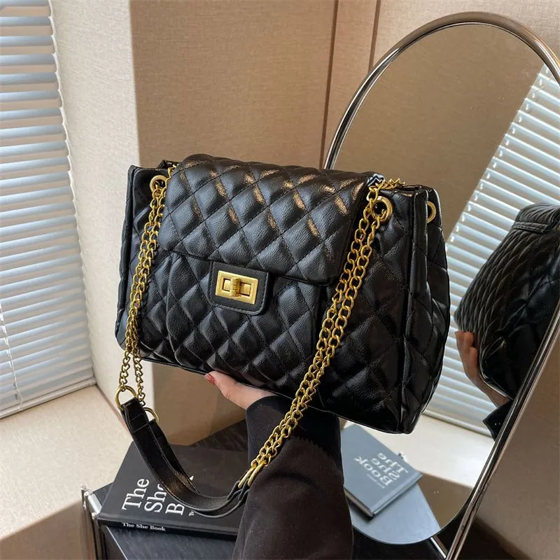 Chic Shoulder Bag For Women With Diamond Grid Design Large Capacity_voghion.com
