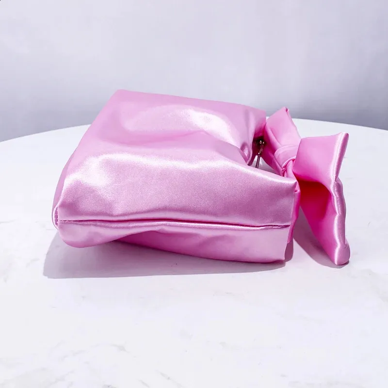 Borsa a mano donna con fiocco borsa a polso quadrata in raso_voghion.com