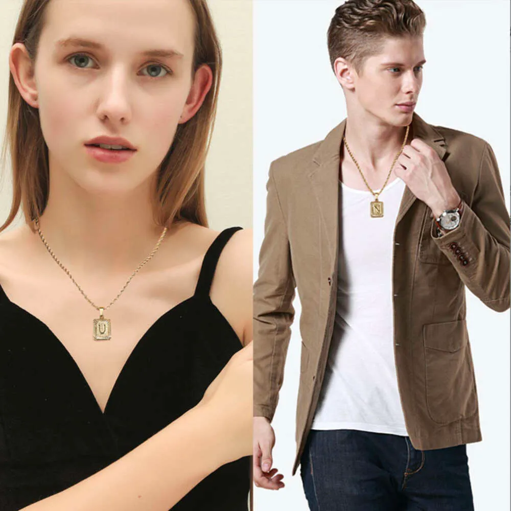 Collana con iniziale in acciaio inossidabile placcato oro, con catena a corda intrecciata, da uomo, quadrata, con alfabeto da 26 lettere_voghion.com