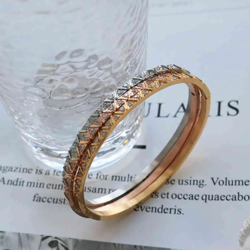 Geometrische Frauen Cubic Zirkon Armband Edelstahl Marke Dünne Armreifen für Frau Hochzeit Schmuck_voghion.com