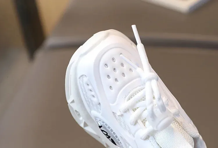 New LED Baby Boys Luminous Running Childrens Breathable Mesh Sports Shoes Size 21-30 240627_voghion.com