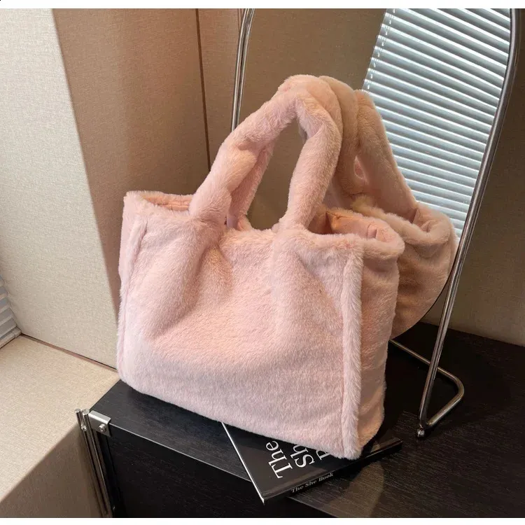 Borsa a tracolla singola grande capacità in peluche, per pendolari, moda autunno e inverno 2024, borsa in pelliccia, 241120_voghion.com