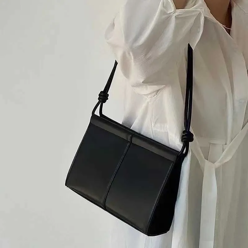 2024 Niche Design New Womens Bags Height Texture Ins Korean Cold Style Underarm Women Square Sg Bag Shoulder Ba241105_voghion.com