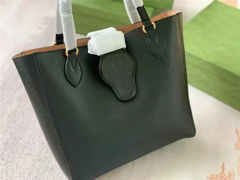 Top Quality Designer Women Shopping Totes Pure Color Double Metallic Letter Hanrdware Buckle Handbags Genuine Calf_voghion.com