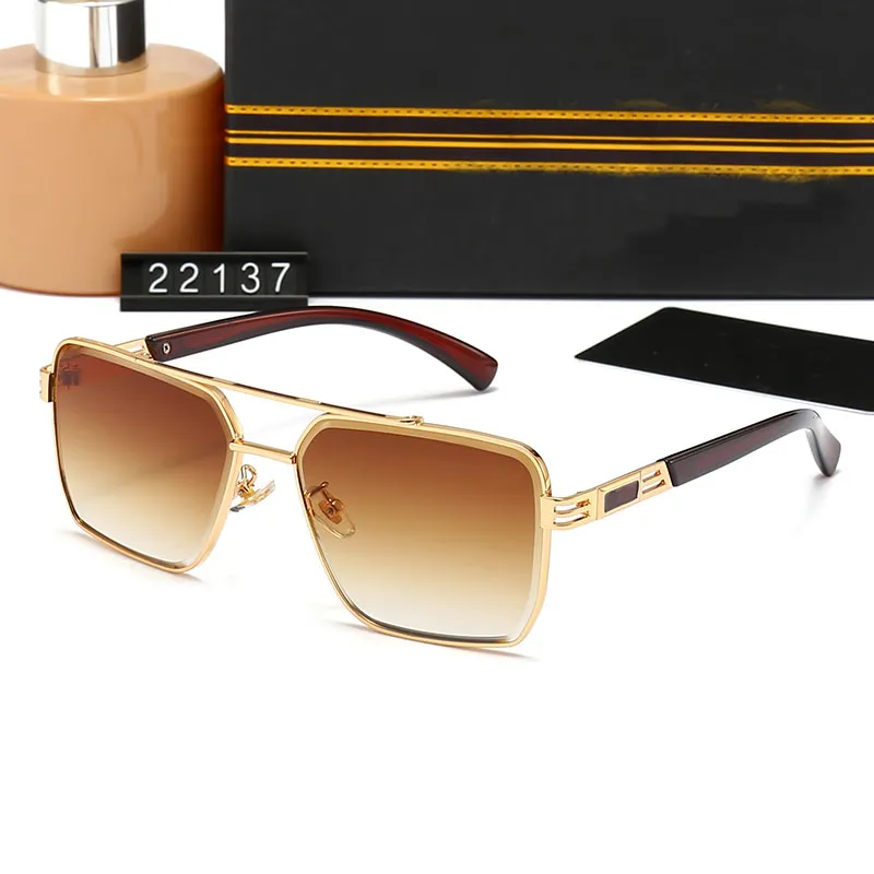 Polarised Square Sunglasses For Men And Women Gradient Lenses_voghion.com