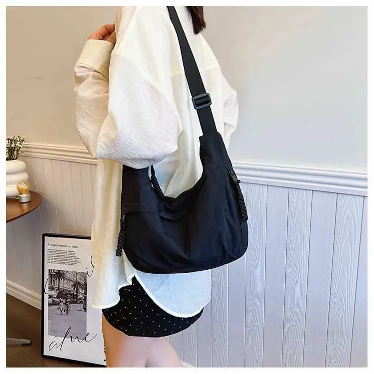 Version coréenne à la mode et minimaliste dumpg populaire cette année, nouveau sac à bandoulière de haute qualité, fourre-tout de grande capacité_voghion.com