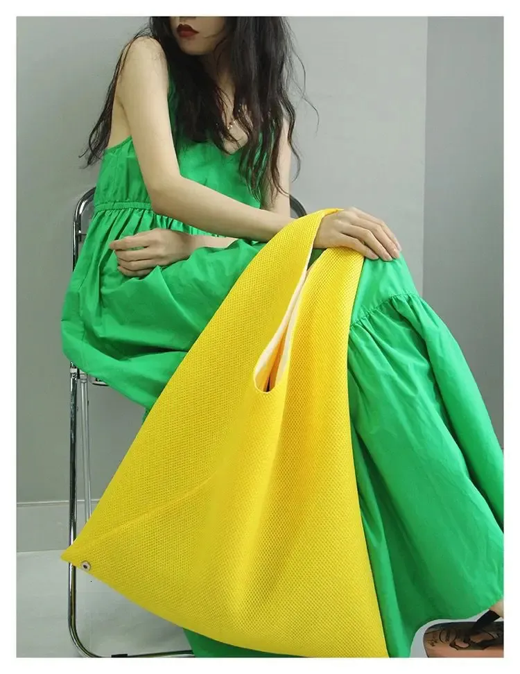 Stylish Women's Shoulder Bag And Large Capacity Shopping Bag_voghion.com