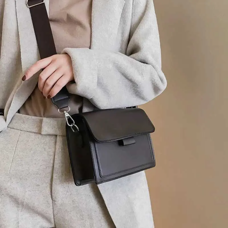 Borsa a tracolla piccola quadrata singola retrò da donna 2023 primavera nuova moda INS versatile con tracolla larga_voghion.com