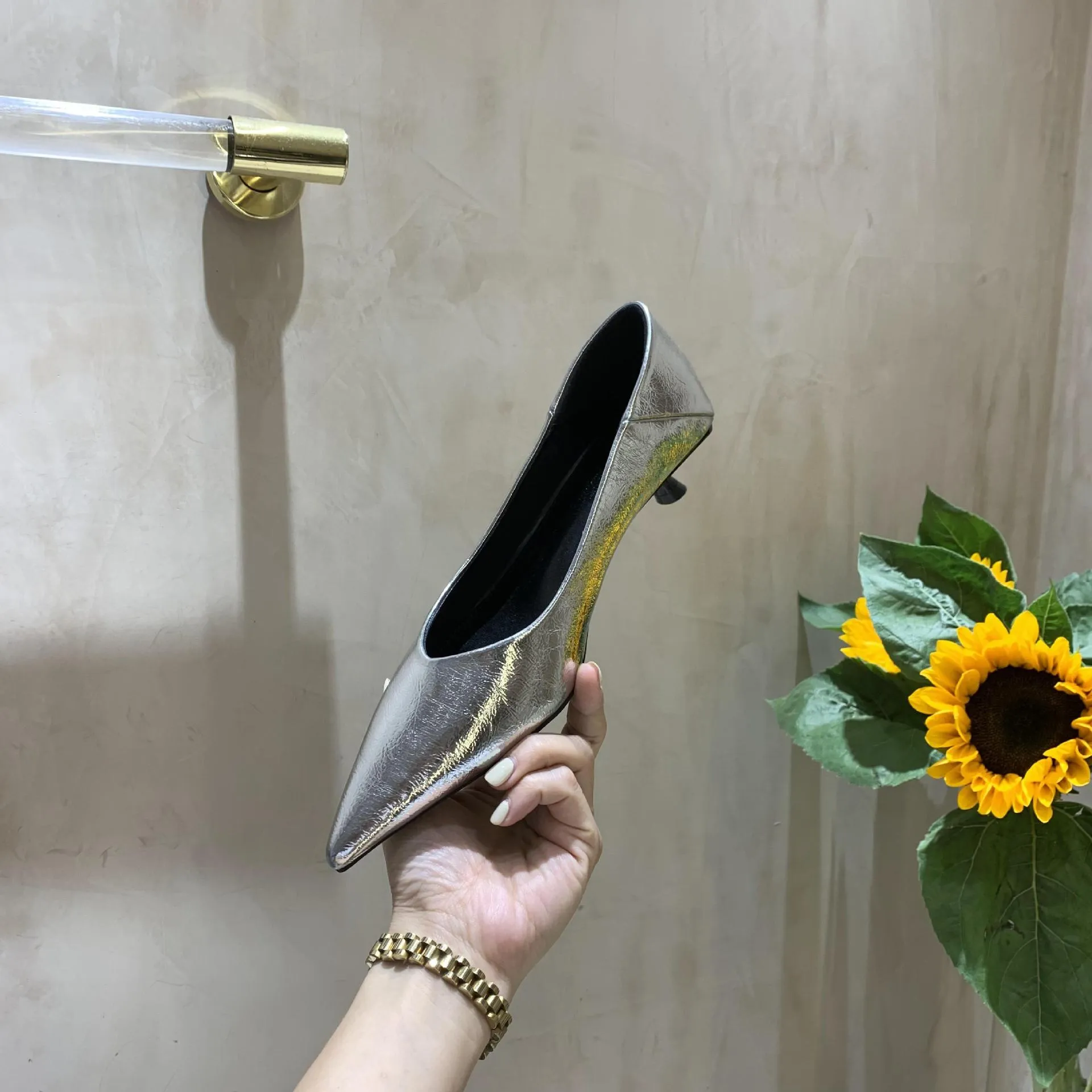 Women's Classic Design Gentle Fashion Easy Dress Comfortable Minimalist Vintage Style Shoes Commuting Nude Triple Sliver_voghion.com