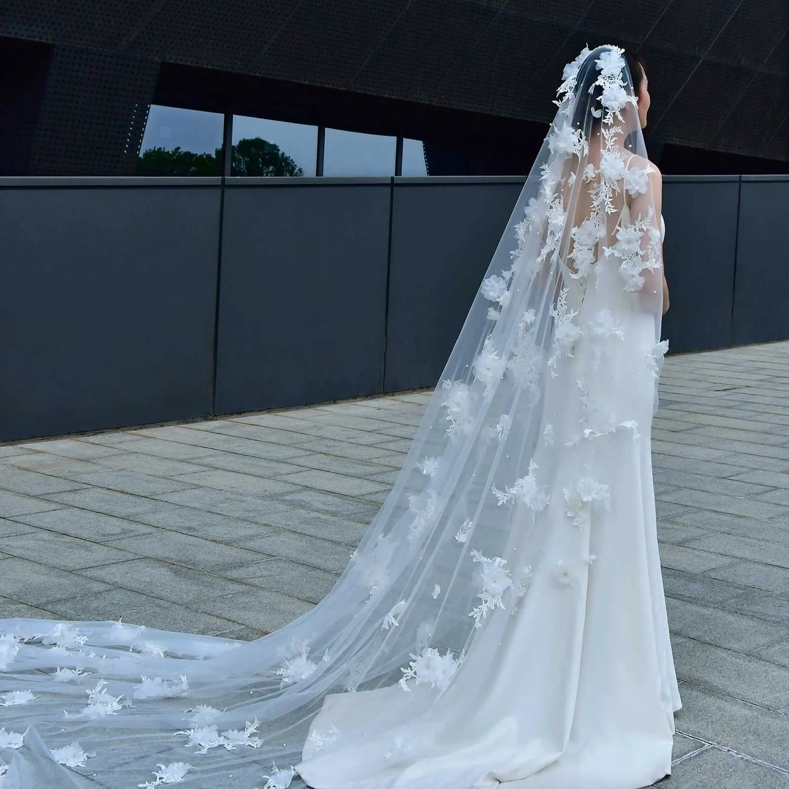 Hair Jewelry Super Pearls Beaded Wedding Veil 3D Flowers Long Cathedral Soft Bridal Illusion With Comb Bride Accessories_voghion.com