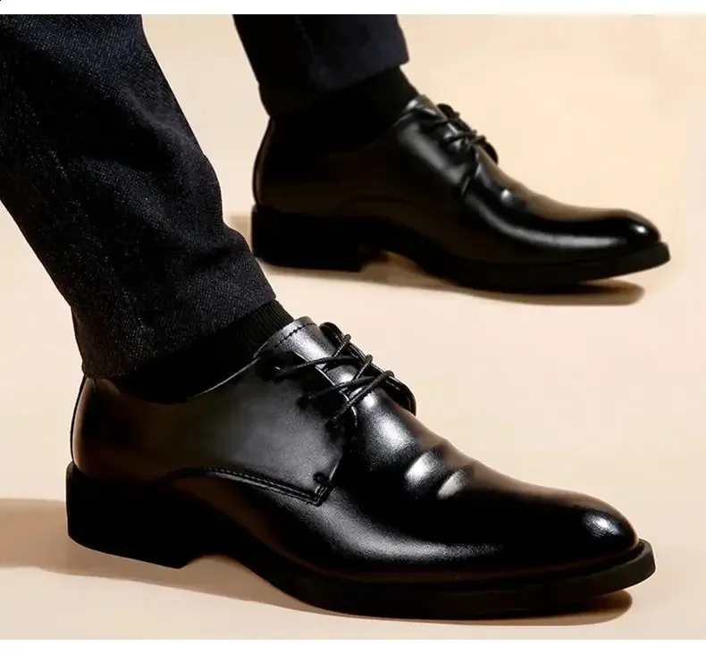 Chaussures habillées à bout pointu pour hommes, chaussures sociales noires pour hommes, chaussures de haute qualité, mode, style élégant et classique, costume tendance_voghion.com