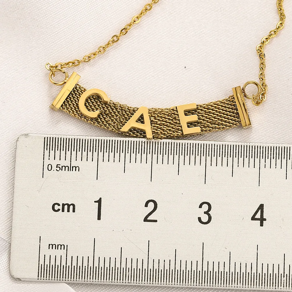 Brand Designer Lock Gold Plated Women monogram Love Romantic Jewelry Necklace Simple Charm Gift Chain Wedding Party_voghion.com