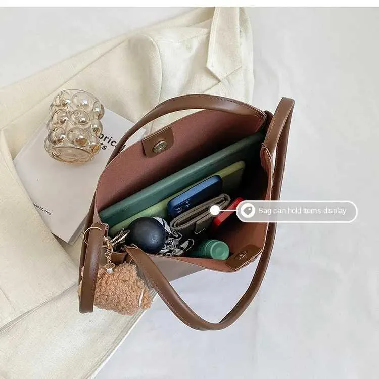 Bolso de hombro de alta gama con textura de gran capacidad, nuevo bolso de mano para mujer, otoño e invierno 2024, C241106_voghion.com