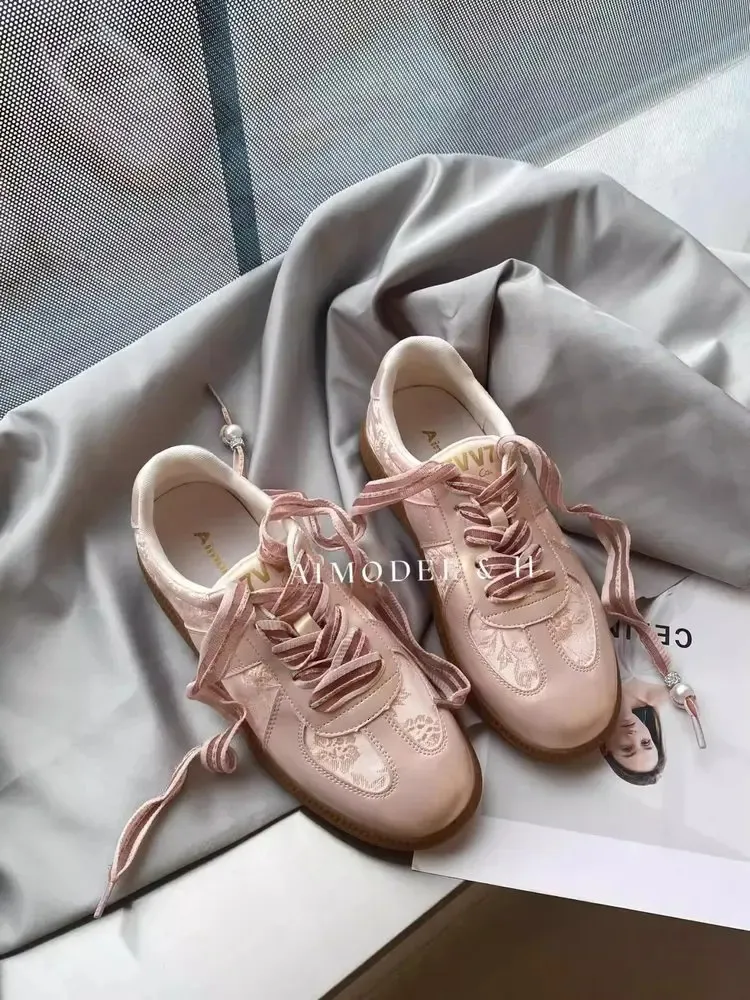 Size 35-40 Real LeatherSatin Surface Women Casual Sneakers Breath Tennis Athletic Flats Low Heels Lace-Up Spring Hike_voghion.com