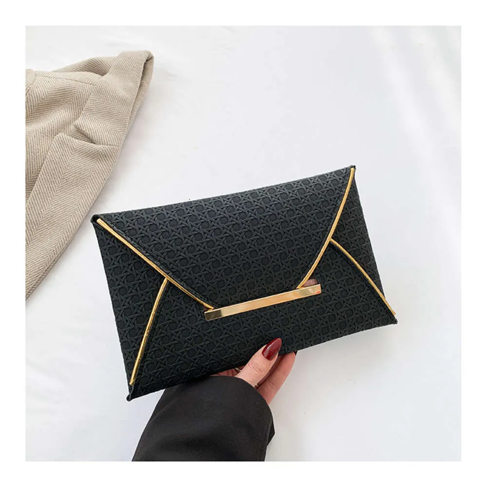 2024 neue Design Frauen Kleine Umschlag Geformt Tasche Exquisite Casual Minimalistischen stil Kostenloser versand_voghion.com