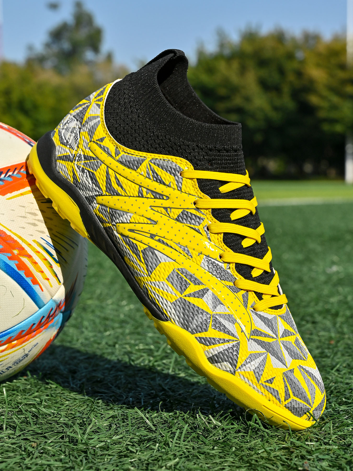 Nieuwe professionele voetbalschoenen lange spikes enkel voetbalschoenen FG antislip ultralichte heren ademende buitensport_voghion.com