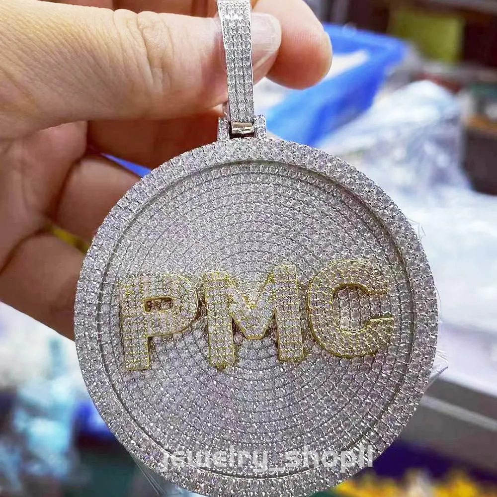Hip-hop teniška verižica Sterling Sier VVS Moissanit diamantni grozd ledeno obarvani obesek po meri s črkami za moške in ženske_voghion.com