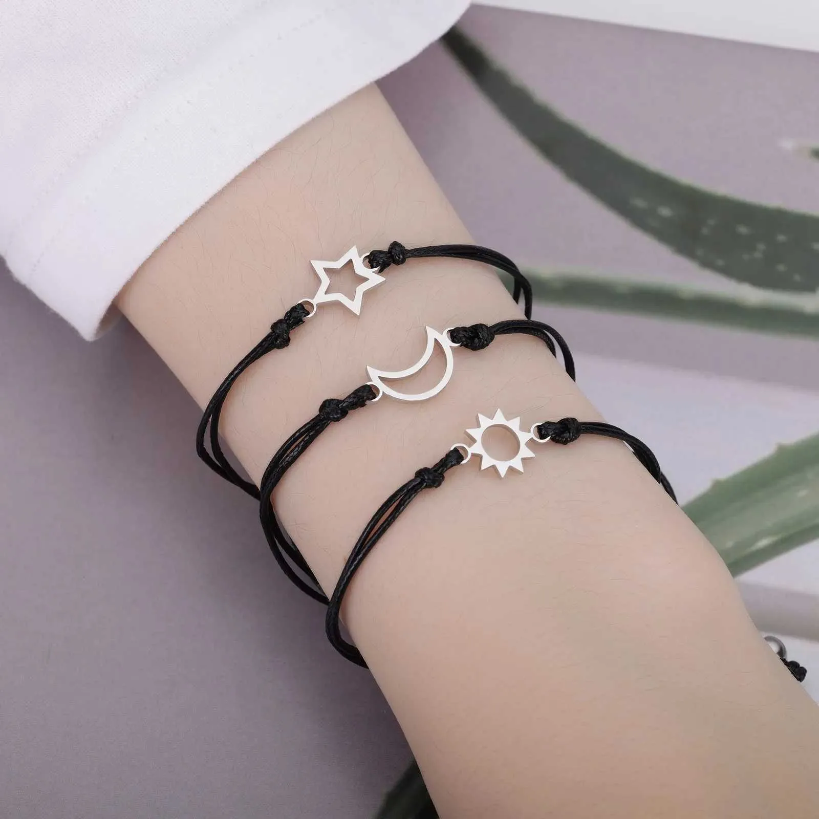Adjustable Friendship Bracelets Sun Moon Star Set For Women_voghion.com