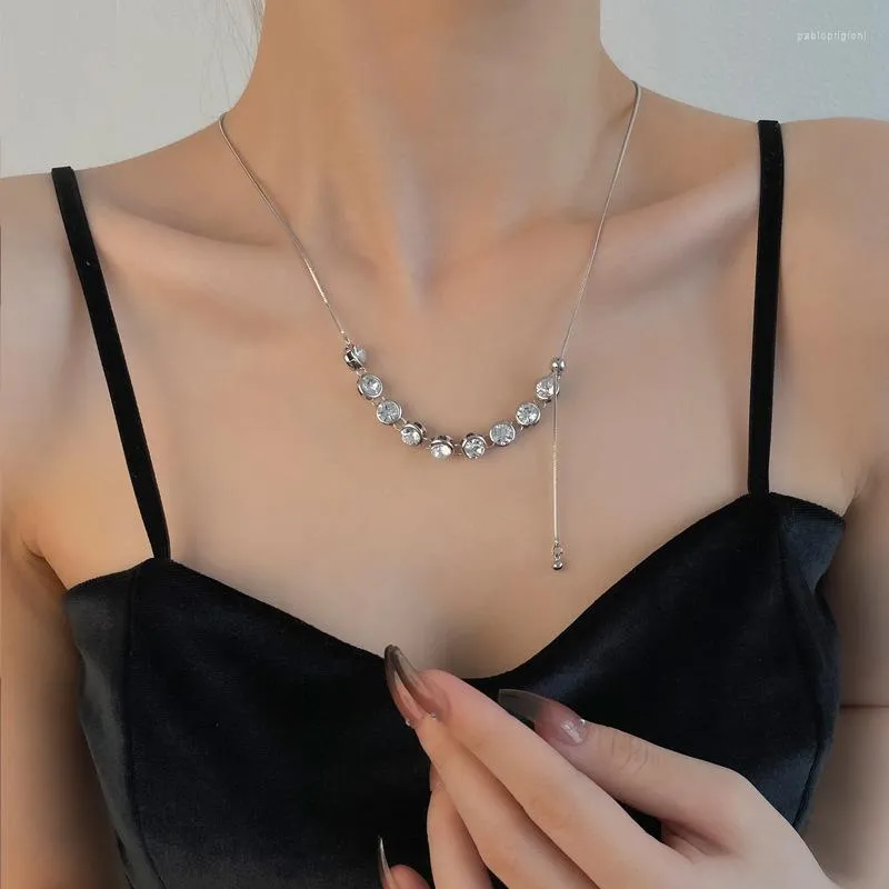 Catene Collana con diamanti scintillanti leggeri da donna Accessori di alta gamma Semplice catena per clavicola estraibile_voghion.com