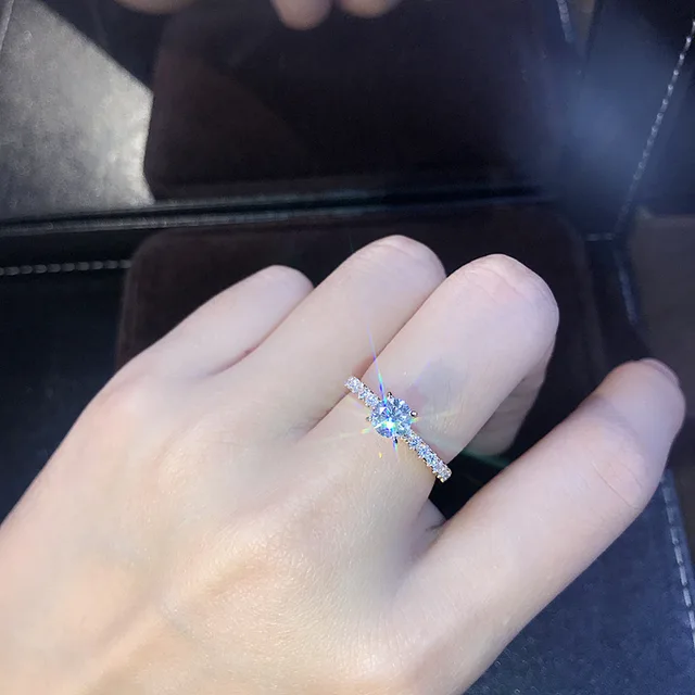 Griffes de fiançailles en cristal zircon tendance en stock pour accessoires de mariage, bijoux, cadeau 2024, bagues pour femmes à la mode_voghion.com