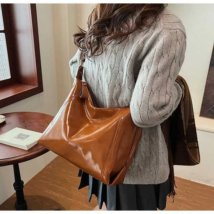 Damen Pu s Solid Glossy Leder Messenger Schultertasche Weibliche Große Kapazität Casual Pendler Umhängetasche_voghion.com