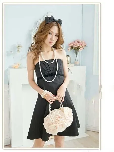 Boutique De FGG Red wer Rose Bush Donna Borsa da sera in raso con manico in perline Borsa da sposa Borsa da sposa Clutch 240726_voghion.com