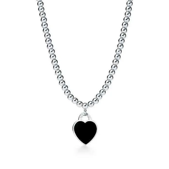 Collane per donna Gioielli Tiffanys neri Collana a forma di cuore in smalto colorato Collana all'ingrosso gioielli ciondolo 8ed_voghion.com