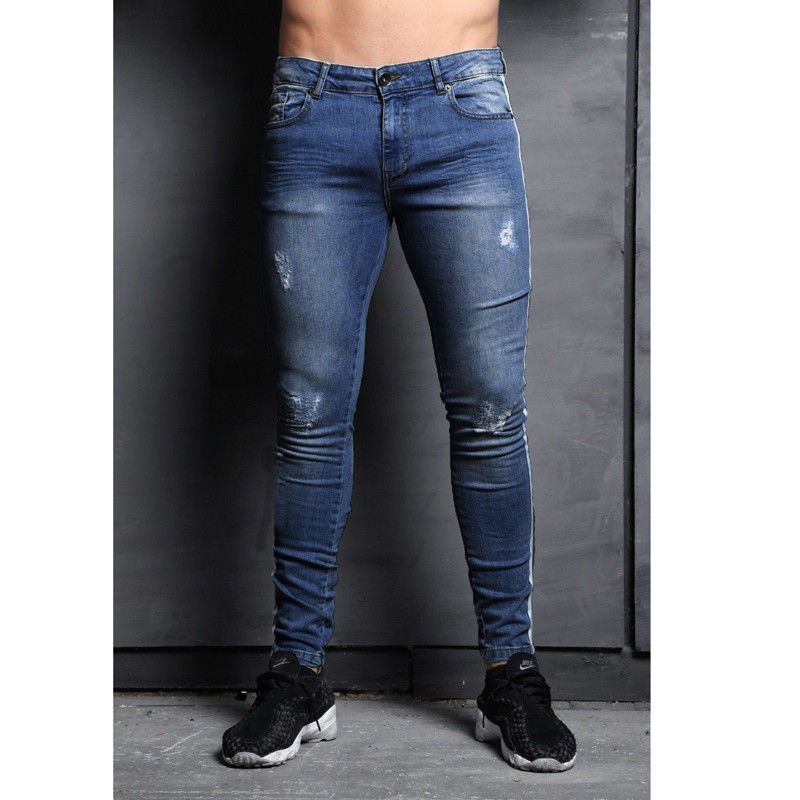Chaps-Jeans für Herren mit Löchern in den Knien_voghion.com