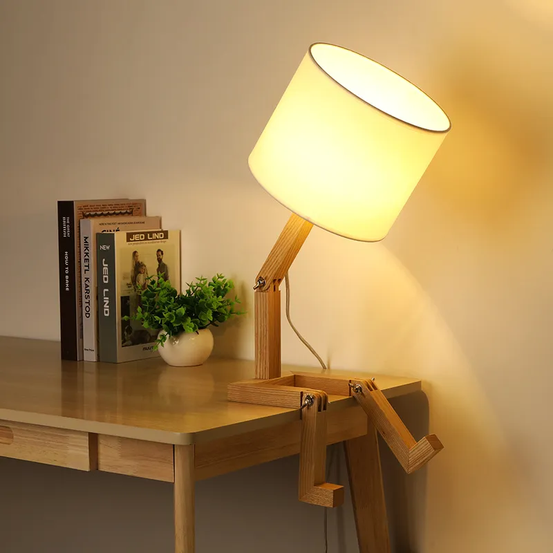 Lampada da tavolo robot di design - Lampada da notte moderna in legno e tessuto_voghion.com