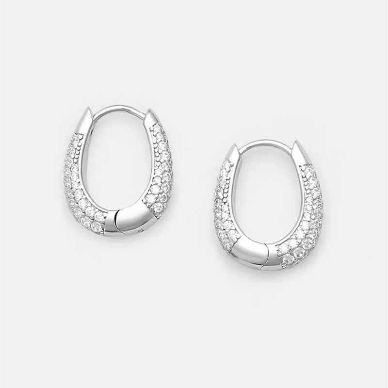 Pavé Original design, elegant and urious earrings_voghion.com