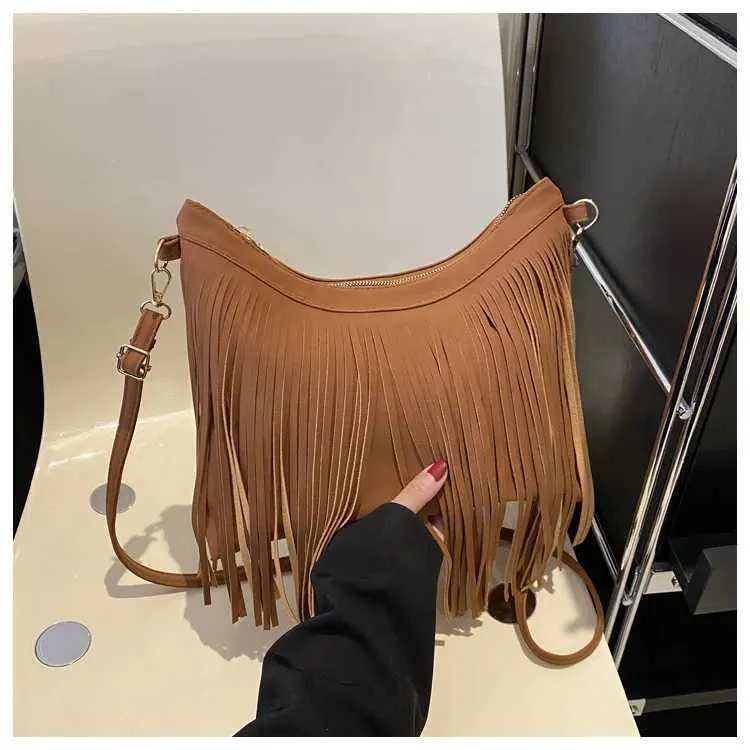 Sacs à bandoulière à pompons vintage pour femmes, grande capacité, sac à bandoulière décontracté à franges pour les voyages en plein air pour dames_voghion.com