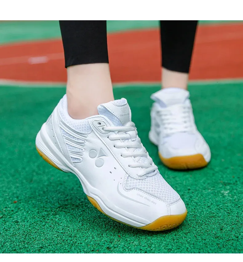 womens breathable volleyball Mens badminton shoes indoor athletic training sneakers tennis couple_voghion.com