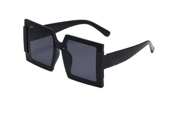 6158 mode grand cadre lunettes de soleil femmes net rouge rue Photo lunettes de soleil carrées_voghion.com