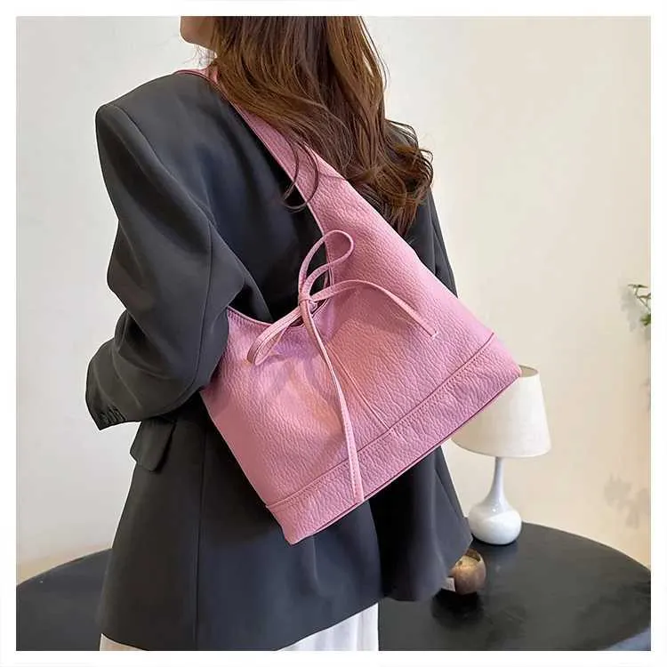 Sac à main en cuir PU solide et décontracté pour femme, sacoche à bandoulière polyvalente pour les déplacements quotidiens, grande capacité, sous les bras_voghion.com