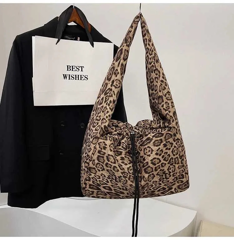 Grande leopardo Hobo donne moda tessuto spalla stile coreano grandi pacchetti nuovo nel 2024 inverno borse shopper casual_voghion.com