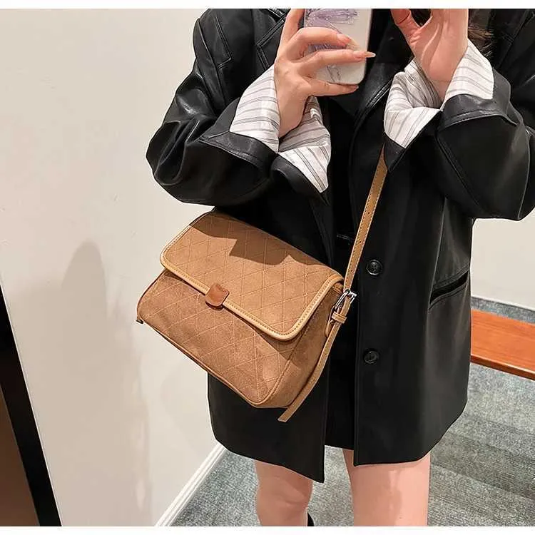 Vintage Suede Shoulder Bag For Women Large Capacity Satchel Bag_voghion.com