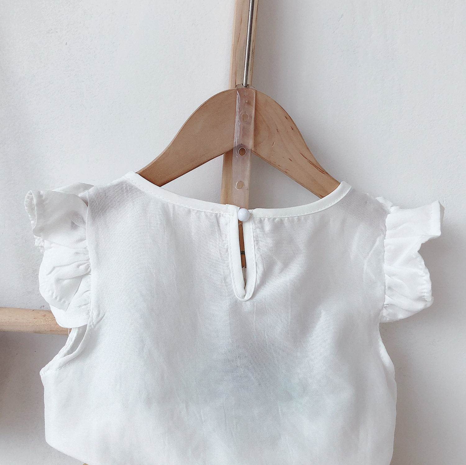 Camicia a fiori ricamati per ragazze nuove per mamma e bambini + set di pantaloncini Camicia per bambola con bordo in legno per bambini Set di due pezzi_voghion.com