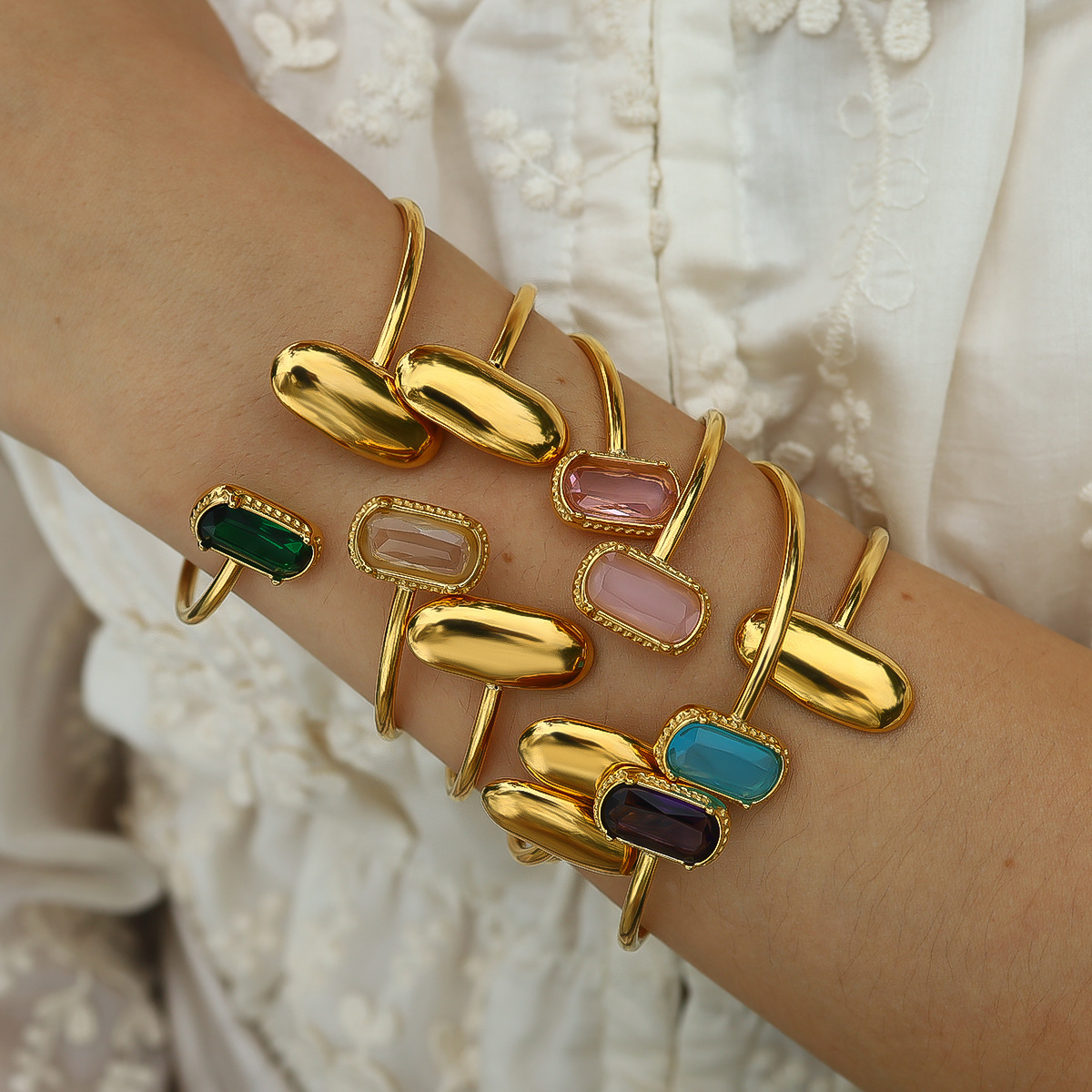 Cold Retro Colored Zircon Bracelet Light Luxury Versatile Simple Geometric Open Bracelet High End Female Jewelry