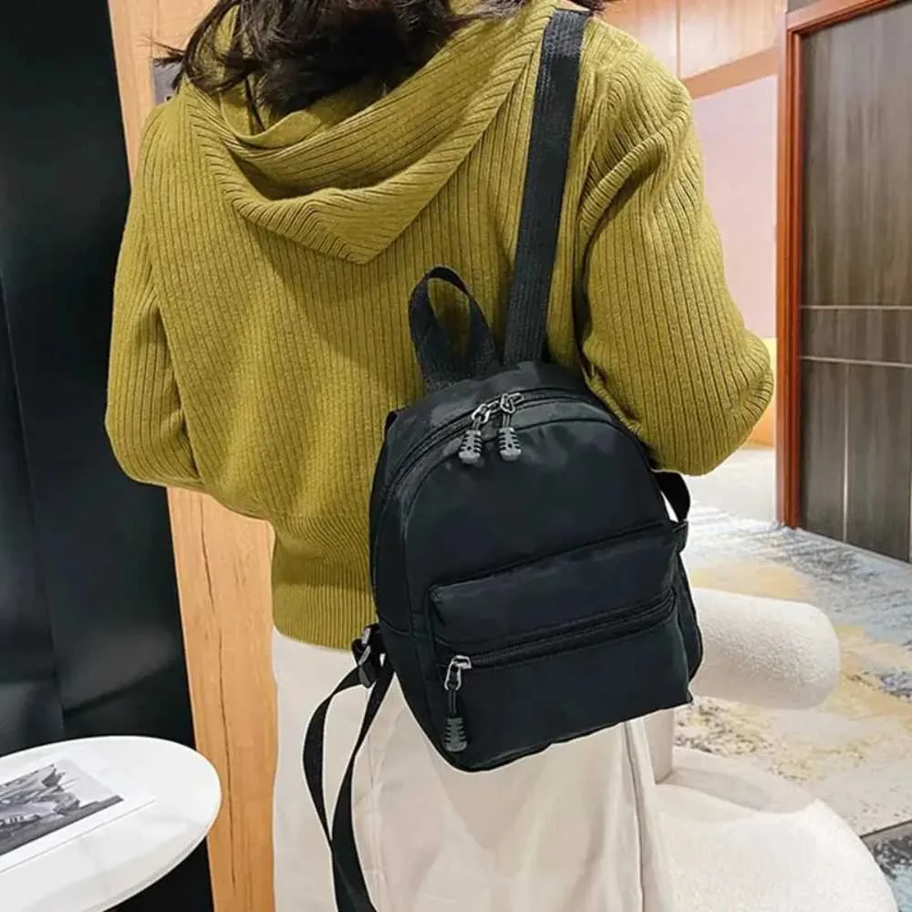 1ks mini dámské batohy trendy nylonová dámská taška malé školní tašky bílý batoh pro dospívající dívky módní ležérní_voghion.com