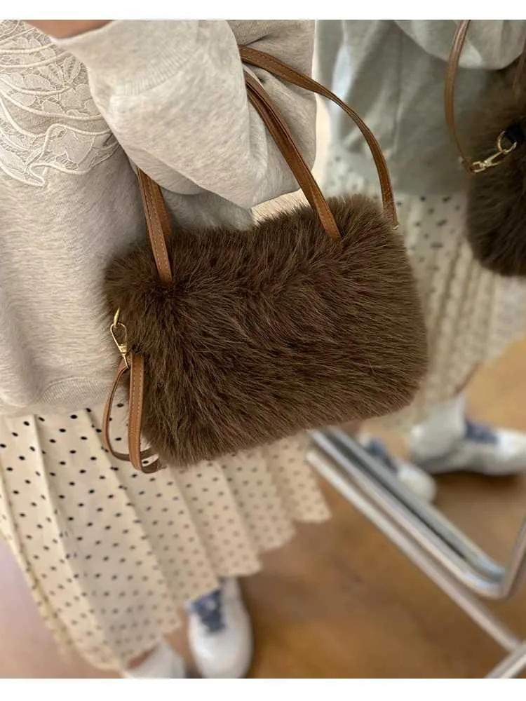 Damen Solid Plüsch Handtasche Fluffeg Weich Casual Kleng Satchelen Crossbody Taschen Grouss Kapazitéit Weiblech Versatile Messenger_voghion.com