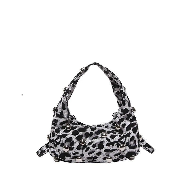 Leopard Print Shoulder Bag And Crossbody Bag For Women Stylish_voghion.com