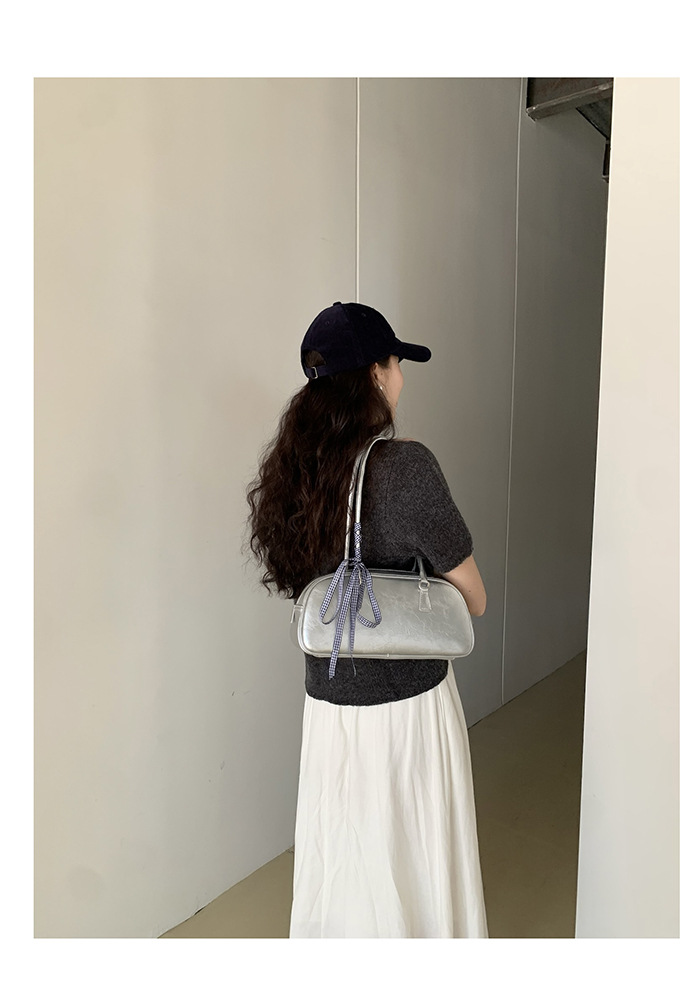 2024 Estate coreana Nuovo design di nicchia Borsa da donna portatile in stile balletto Tendenza moda Borsa versatile in argento con tracolla singola_voghion.com