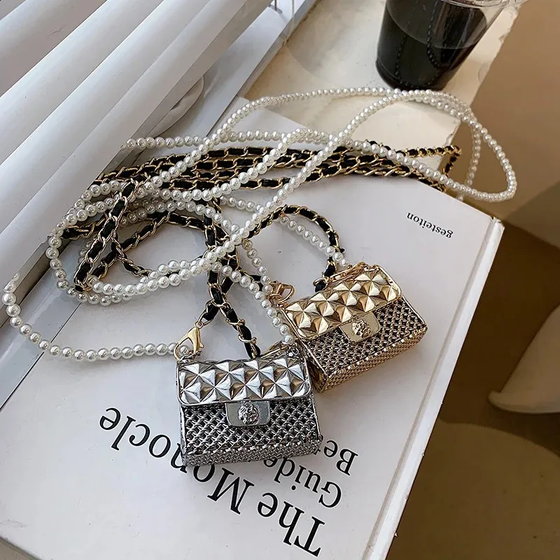 Super Mini Metal Crossbody Bags For Women Fashion Trendy Beading Female Chain Shoulder Handbags 240725_voghion.com