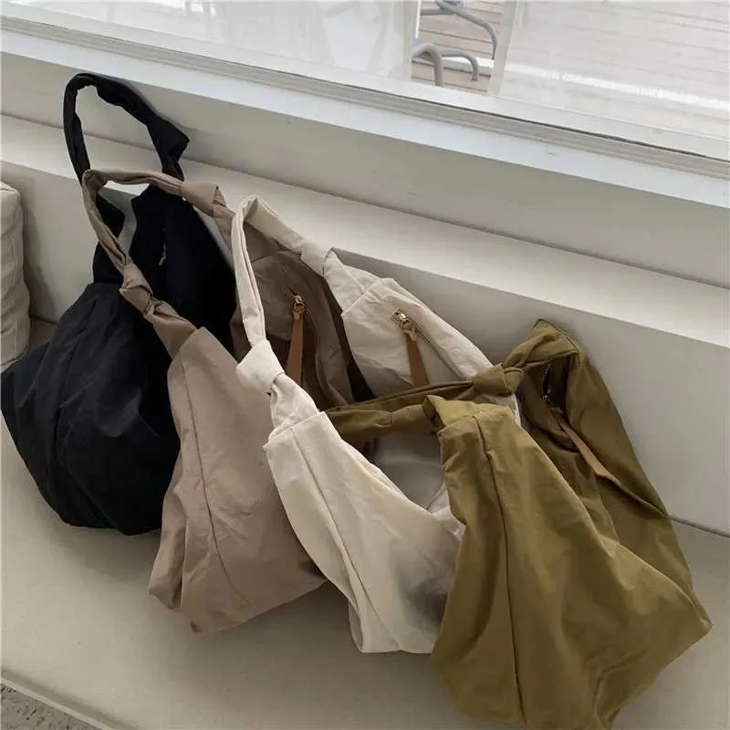 Donna Nuovo 2023 Borsa Casual a Tracolla Diagonale in Nylon Primaverile Grande Capacità Borsa a Tracolla Semplice Retro Shopping Ba241104_voghion.com